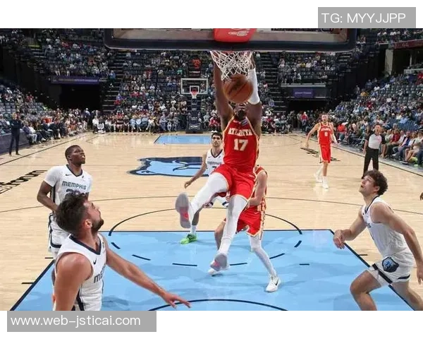 2015年NBA季后赛老鹰与灰熊的激烈对决回顾与分析